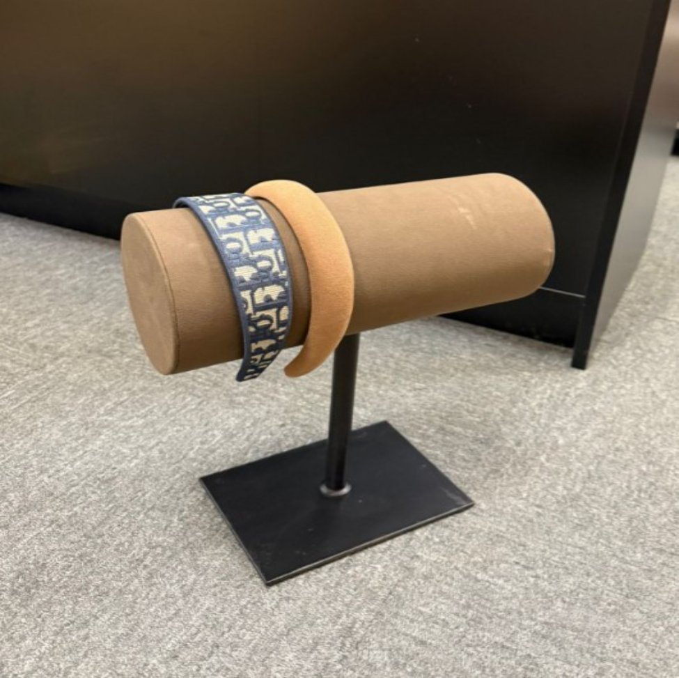 Brown Hairband Stand